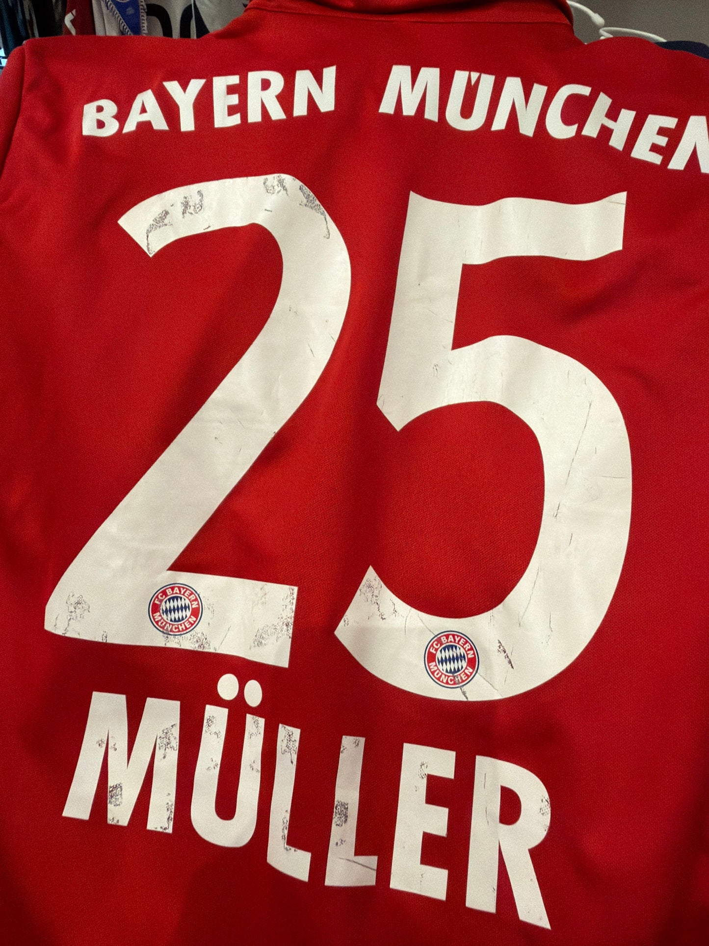 Bayern Müller 2016-17 Heim (M)