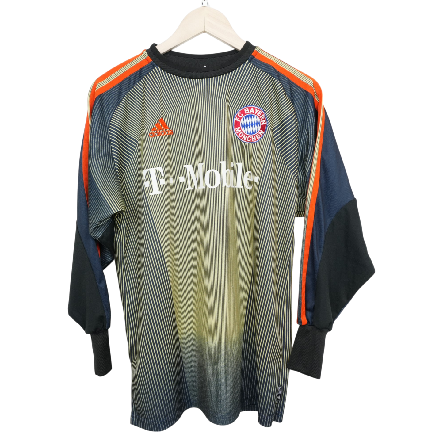Bayern Kahn 2003-04 TW (S)