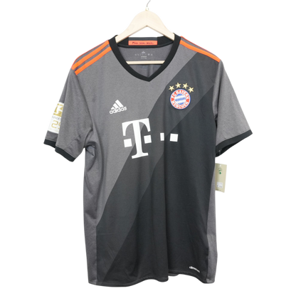 Bayern Sanches 2016-17 Heim (L)