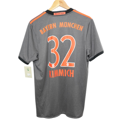 Bayern Kimmich 2016-17 Auswärts (L)