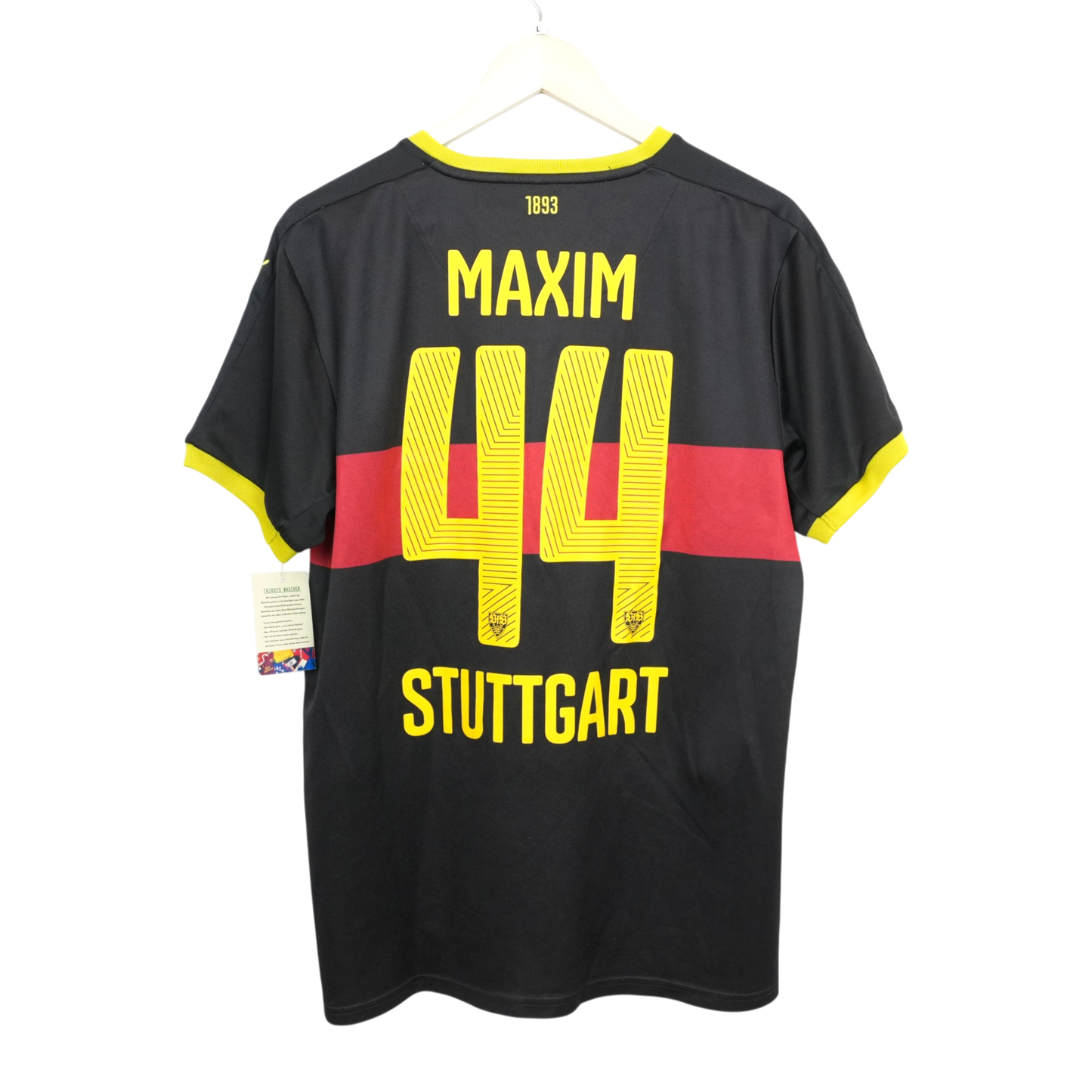 Stuttgart Maxim 2016-17 Ausweich (L)