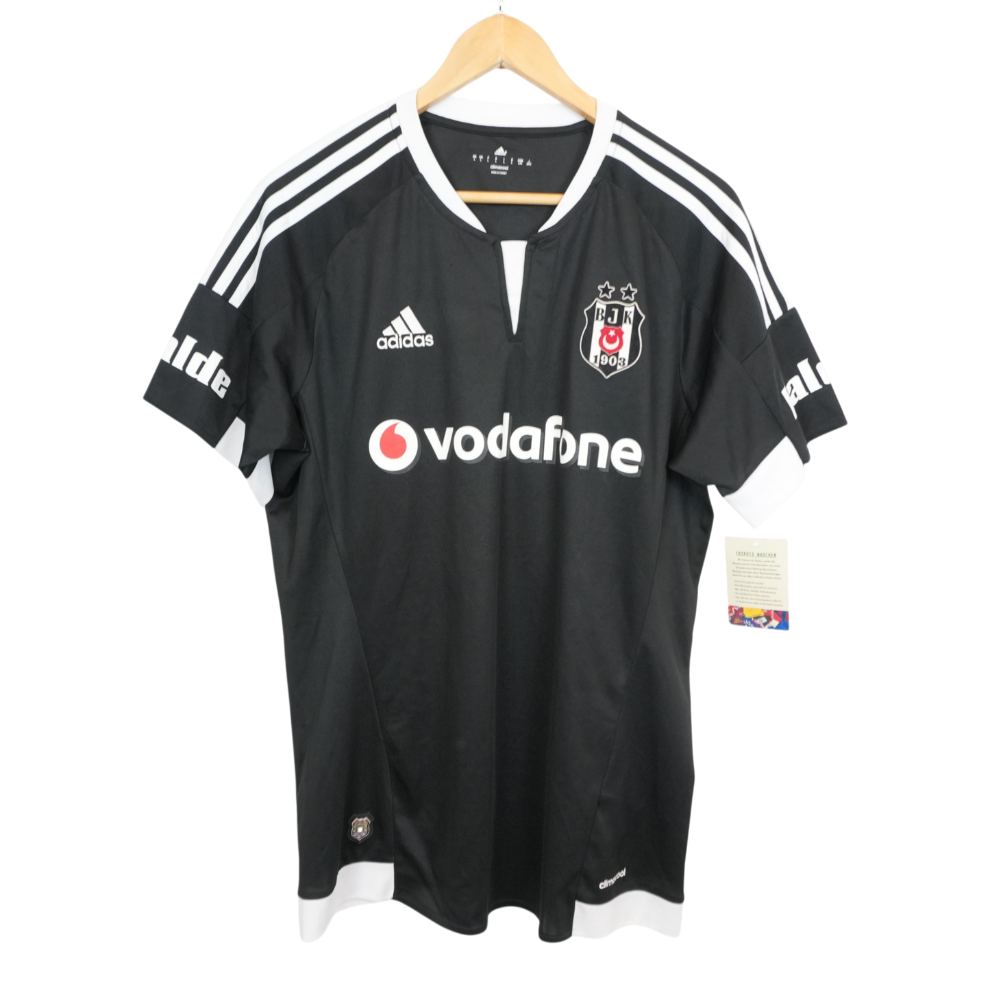 Besiktas 2015-16 Ausweich (L)