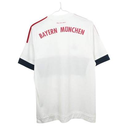 Bayern 2015-16 Auswärts (L)
