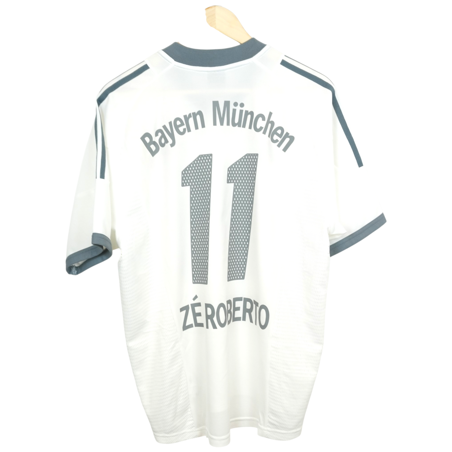 Bayern Ze Roberto 2002-04 Auswärts (M)