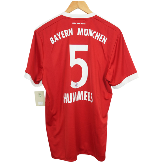 Bayern Hummels 2017-18 Heim (L)