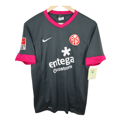 Mainz 2013-14 Auswärts (S)