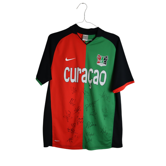 NEC Nijmegen mit Unterschriften (M)