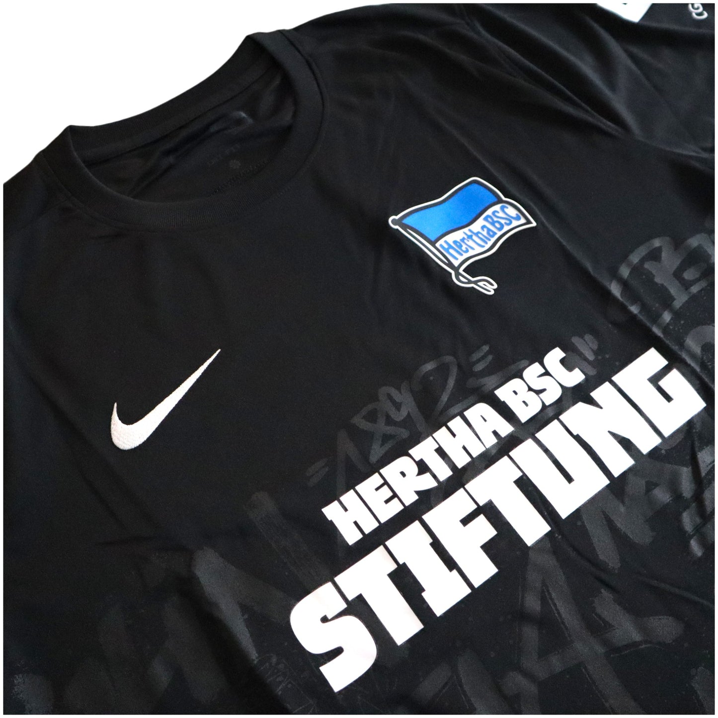 Hertha BSC Schwarzer Beton Sondertrikot NEU (XL)