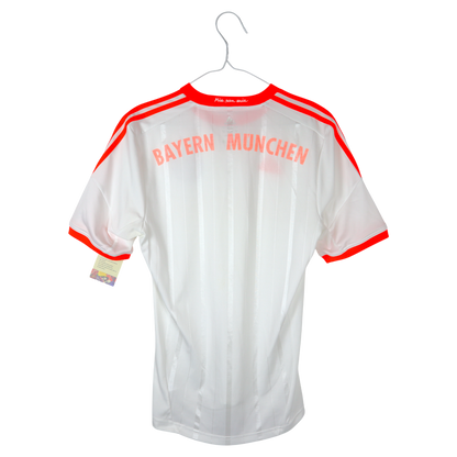 Bayern Away (S)