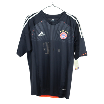 Bayern Shaqiri 2012-13 Ausweich (L)